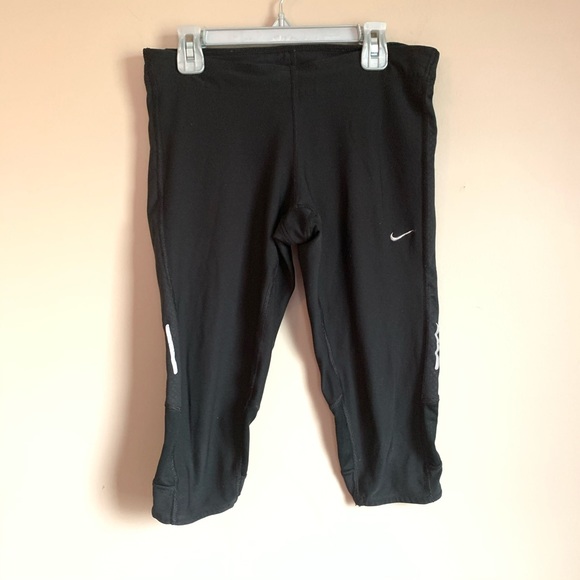 Nike Pants - Nike running Size medium carpi pants Black Crop